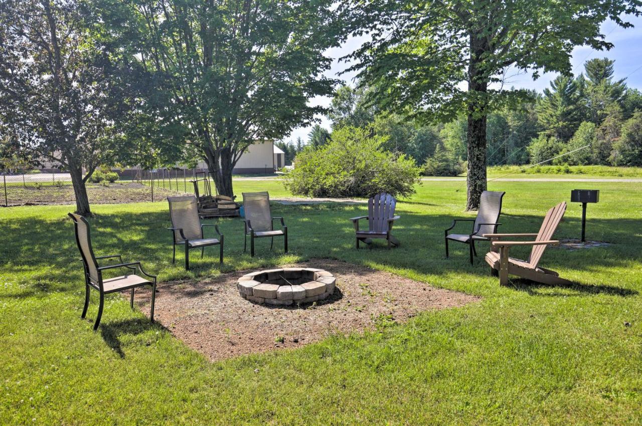 Simple Cranberry And Wine Farm Home With Fire Pit! Eagle River Ngoại thất bức ảnh
